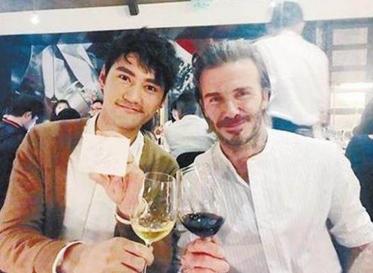 成龙贝克汉姆豪宅内部照片,贝克汉姆成龙完整版