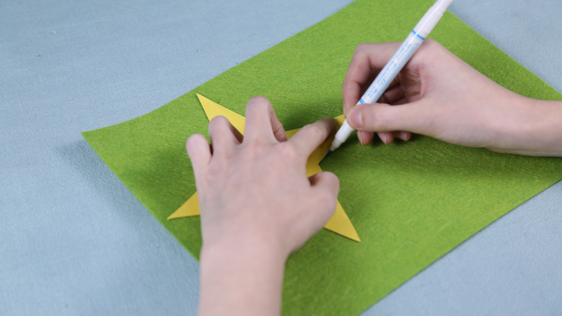 圣诞树用纸做简单又好看,圣诞树贴纸手工制作不织布