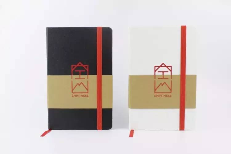 没有故事的小黑和小白