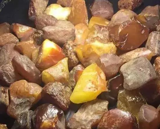 蜜蜡镶嵌,蜜蜡如何防止裂