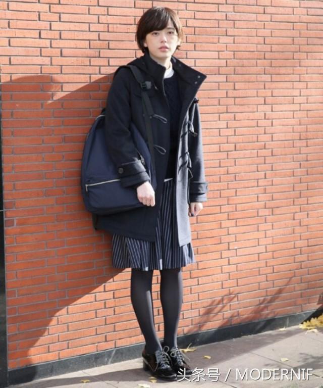 大衣的扣子怎么看上档次,大衣没有扣子怎样加扣子