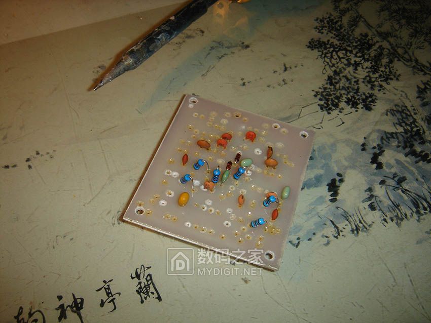 终于可以踏入短波无线电的大门了！自制小功率等幅电报收发信机