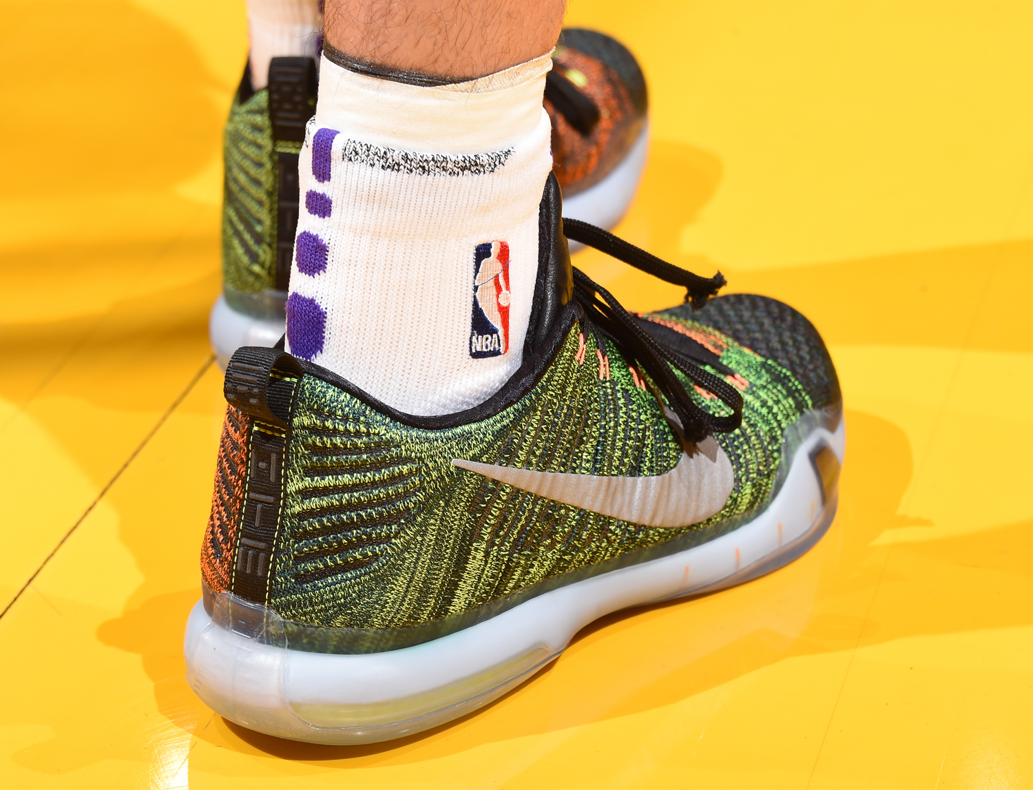 英格拉姆adidas篮球鞋,英格拉姆尼克杨拉塞尔