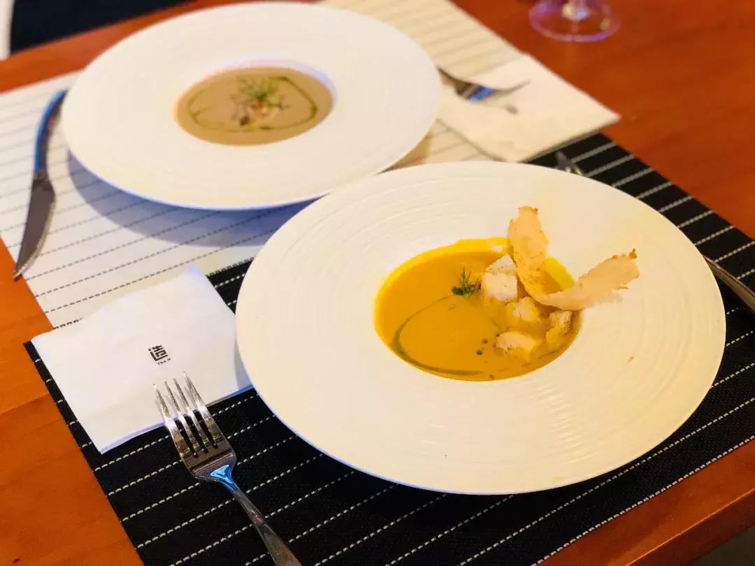 郑州市东站附近酒吧,郑州东站附近的一个酒吧