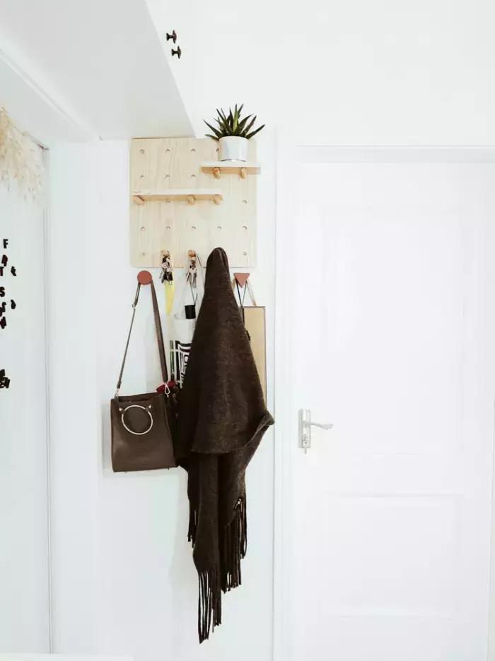 分享小妙招教你隐藏难看的电表箱,怎样遮挡墙壁上的电表箱最美观呢