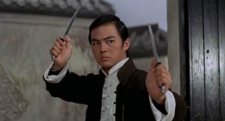 唯一的男性肉弹明星，古龙为他骂哭成龙，今71岁成这样