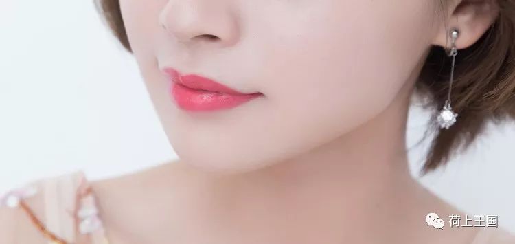 推荐一款正红色暗一点的迪奥口红,兰蔻迪奥圣罗兰tf口红哪个好