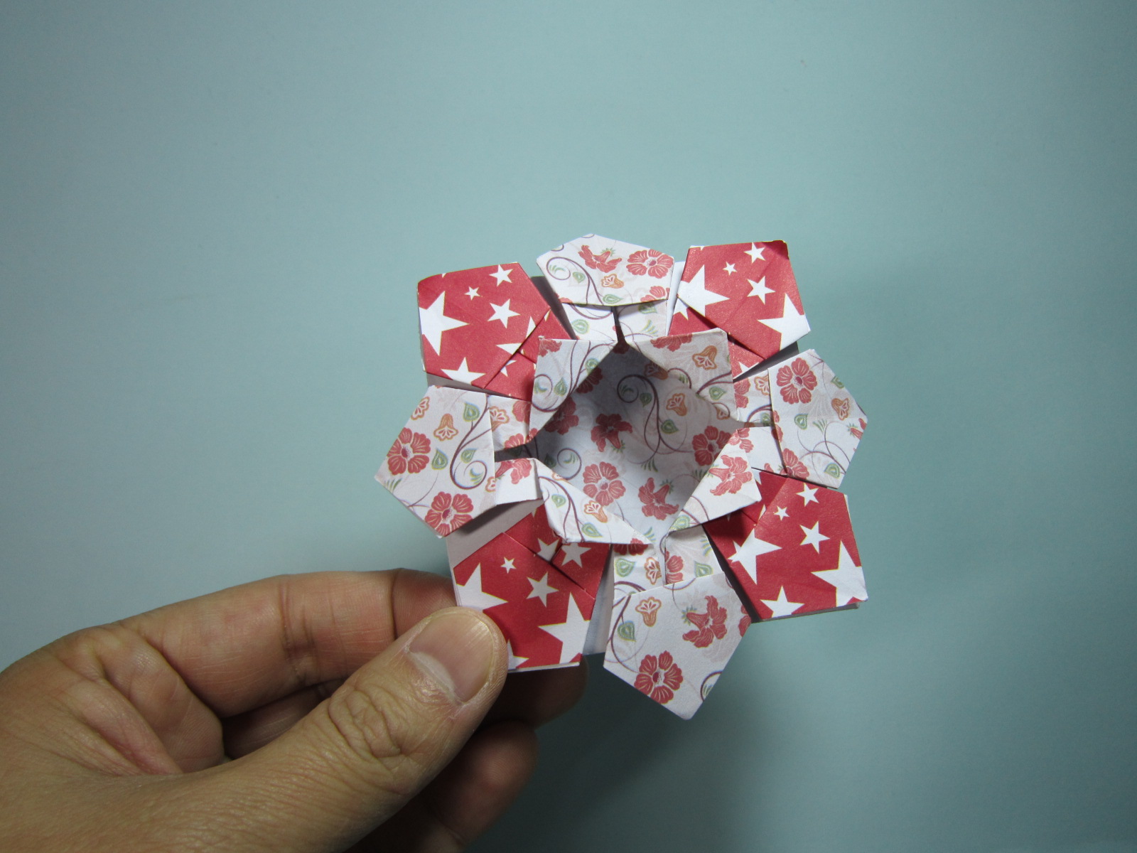 花篮折纸的折法,小花篮折纸手工制作步骤书面解说