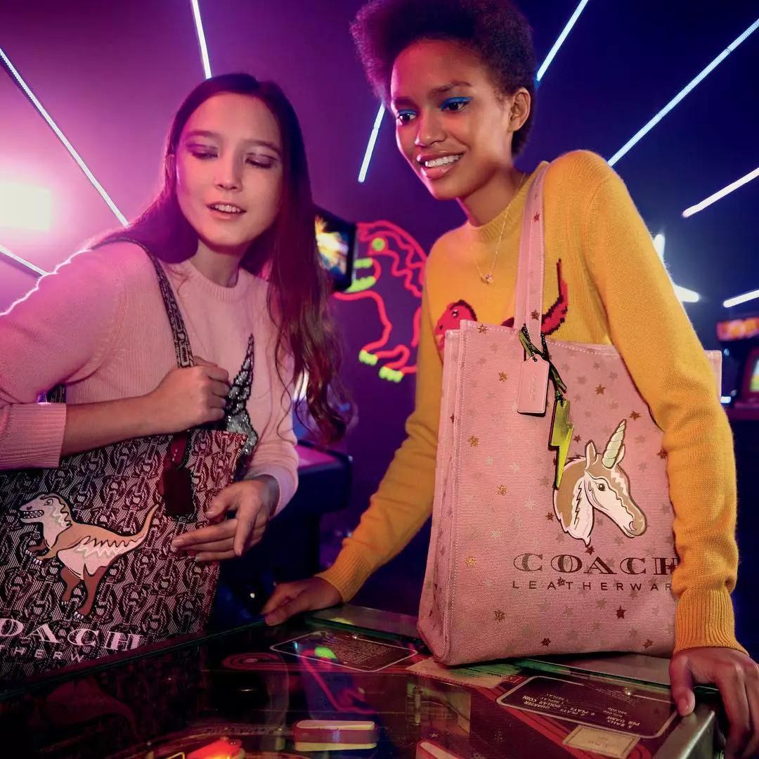 圣诞节电影桥段怎么送 (圣诞节有关浪漫爱情电影)