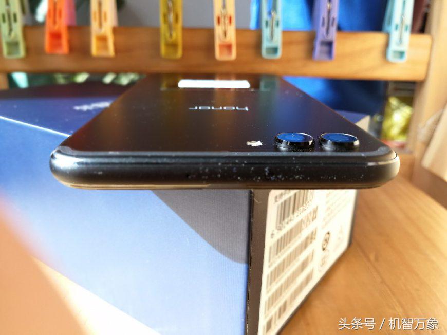 荣耀v10高清内部结构图,荣耀v10开箱的配置