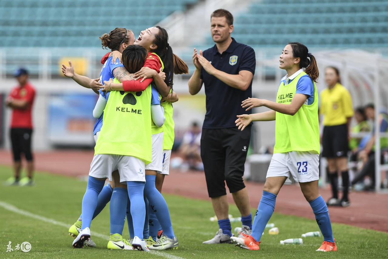 可悲！一个天津有两支中超却养不活一支女足