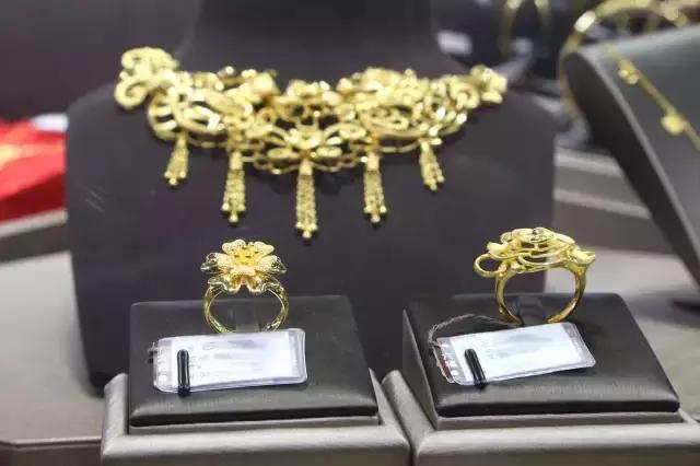 结婚挑选三金注意事项,结婚三金是一起挑选还是先准备好