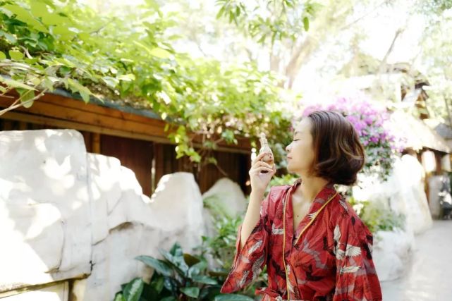 一场穿越时空的旅行,鎏金岁月属于什么类型