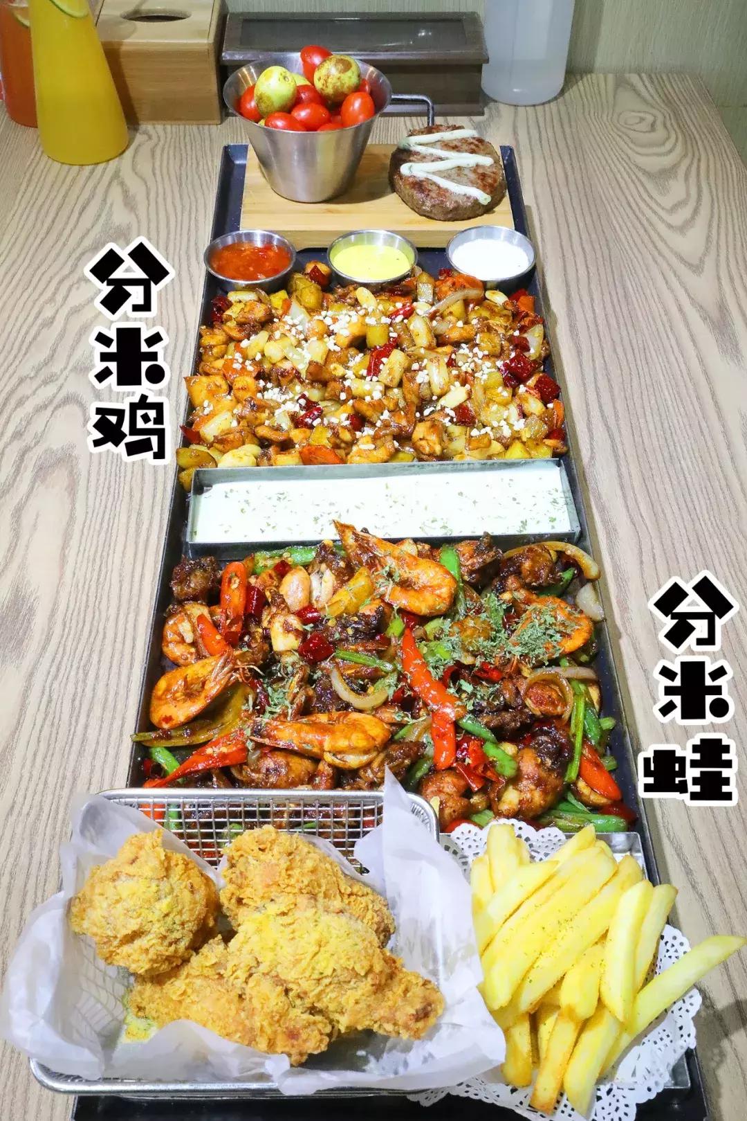 你来过无数次三里屯,却从没走进过这栋吃货大楼?!