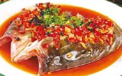 石蛙味道鲜美肉质细嫩营养丰富,这样做出来的鱼味道鲜美又入味