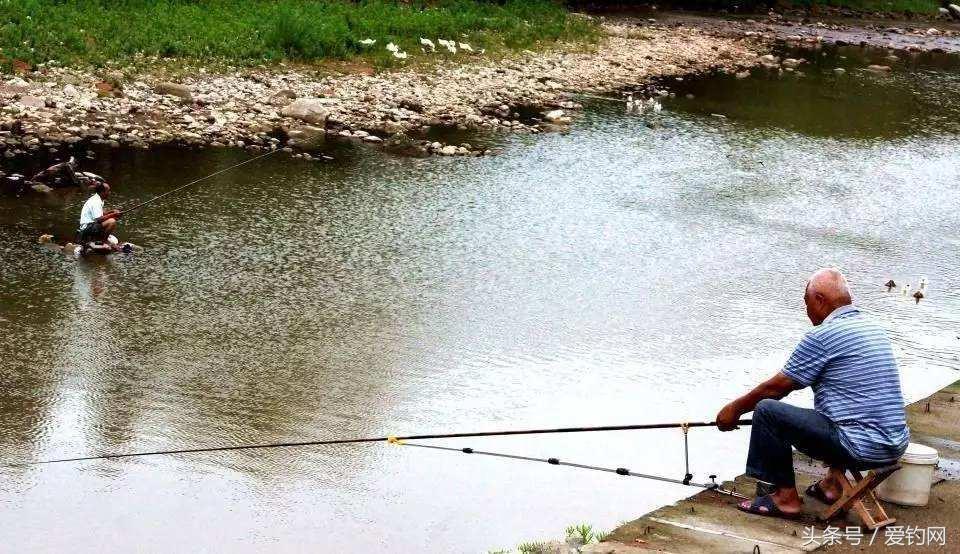 鱼竿竿稍入水,竿稍入水多少合适