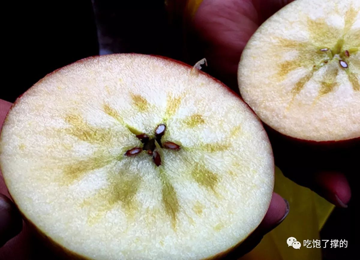 各种烤火龙果干,奶香傣家芒果干