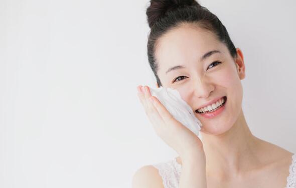 闊╁墽姘村厜鑲岃偆鎶よ偆,闊╁浗鍐琛ユ按淇濇箍缇庣櫧鎶よ偆