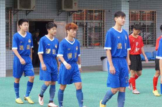 谢硕：被陈文杰相中，师从车向前，王飞之后下一个新人是他？