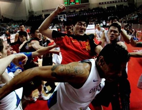 中国男篮十大打架狂人,中国男篮打架十大高手