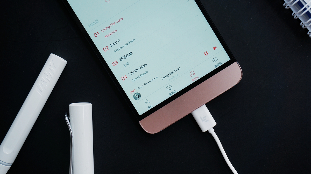 不走寻常路，它偏做围城下的野蛮人—乐2测评