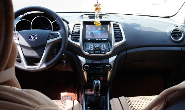 长安逸动XT1.6L手动挡质量怎么样,长安逸动xt18款三大件评论