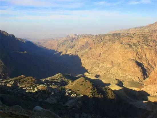 全球十大生态酒店，大隐隐于市。