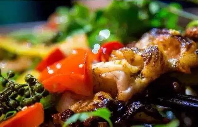 重庆必吃的100家烤鱼店,重庆本地人爱吃的10家火锅店