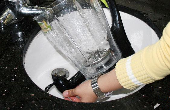 用鸡蛋壳这样养花1年不用施肥,鸡蛋壳别再扔了这样做比肉还好吃