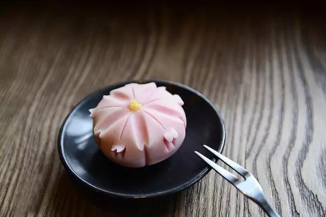 把春天吃进嘴里,把春天吃进嘴里句子