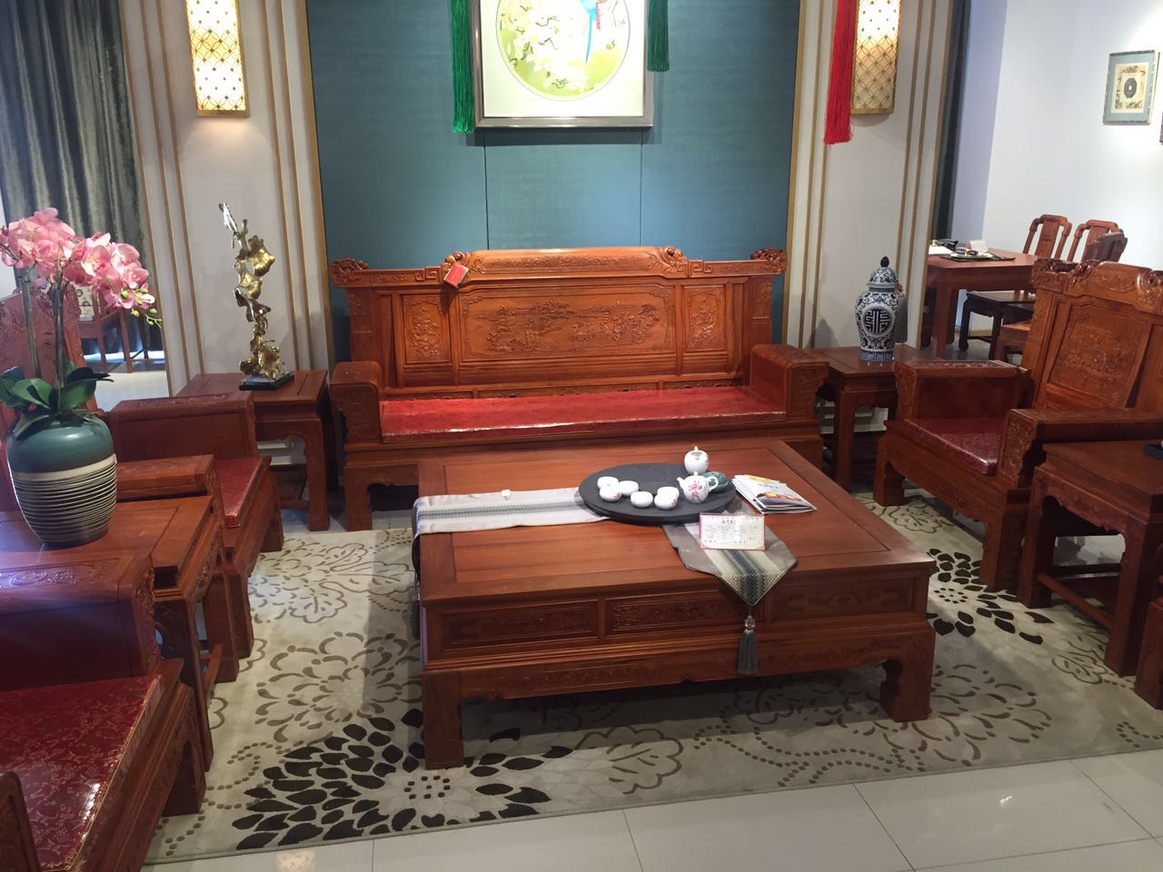 收藏红木哪个地方最好,红木家具从哪里收藏最好