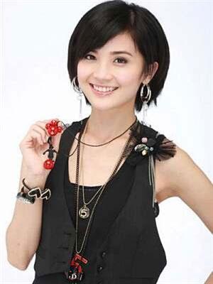 盘点那些超美的女球迷,扒一扒军艺历届女星