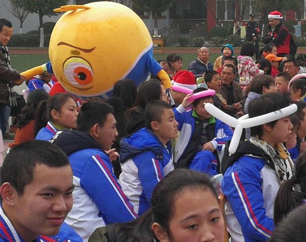 萨马兰奇杯高中足球联赛,萨马兰奇气排球比赛