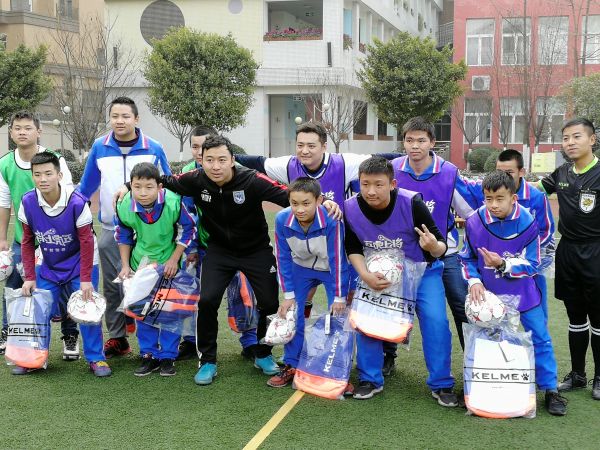 萨马兰奇杯高中足球联赛,萨马兰奇气排球比赛