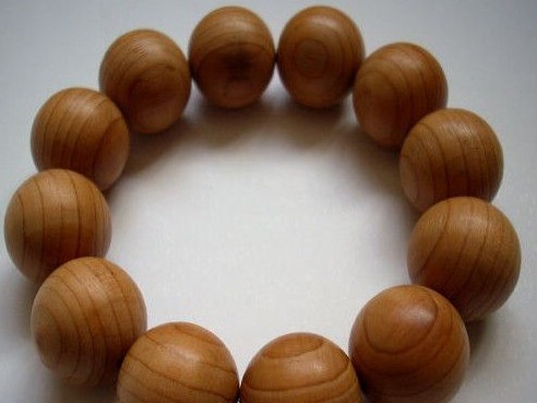 木质佛珠手串,佛珠手串用什么木质最好