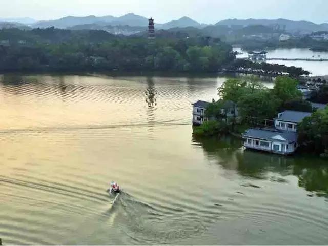 骞夸笢鎯犲窞瑗挎箹椋庢櫙,鎯犲窞灏忚タ婀栭鏅尯