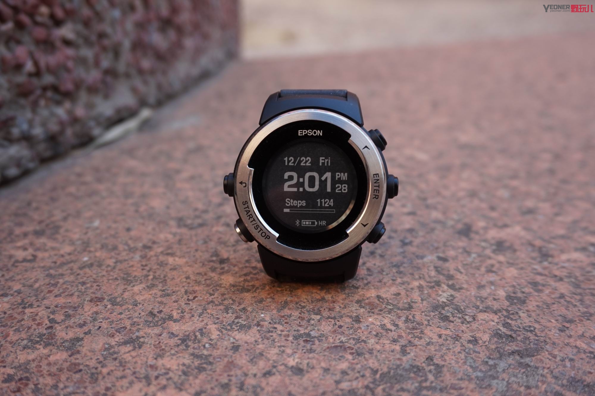 epson运动手表评测,这是我见过最帅气的手表