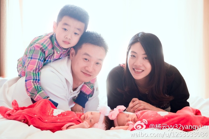 2017年居然有21对明星夫妇有了星二代，你最喜欢和期待谁家宝宝？