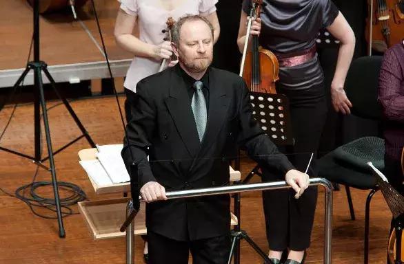 多瑙河真的有蓝色吗,听了蓝色的多瑙河有什么感受