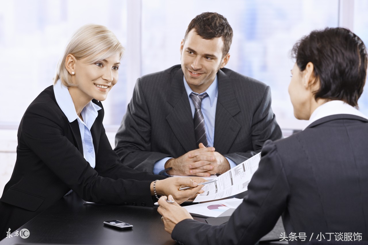 新手开服装店货源怎么找,服装店怎么可以拿到一手货源