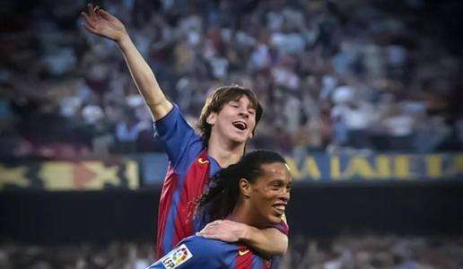 小罗的世界足球先生力压了哪些人,04年世界足球先生为何给了小罗