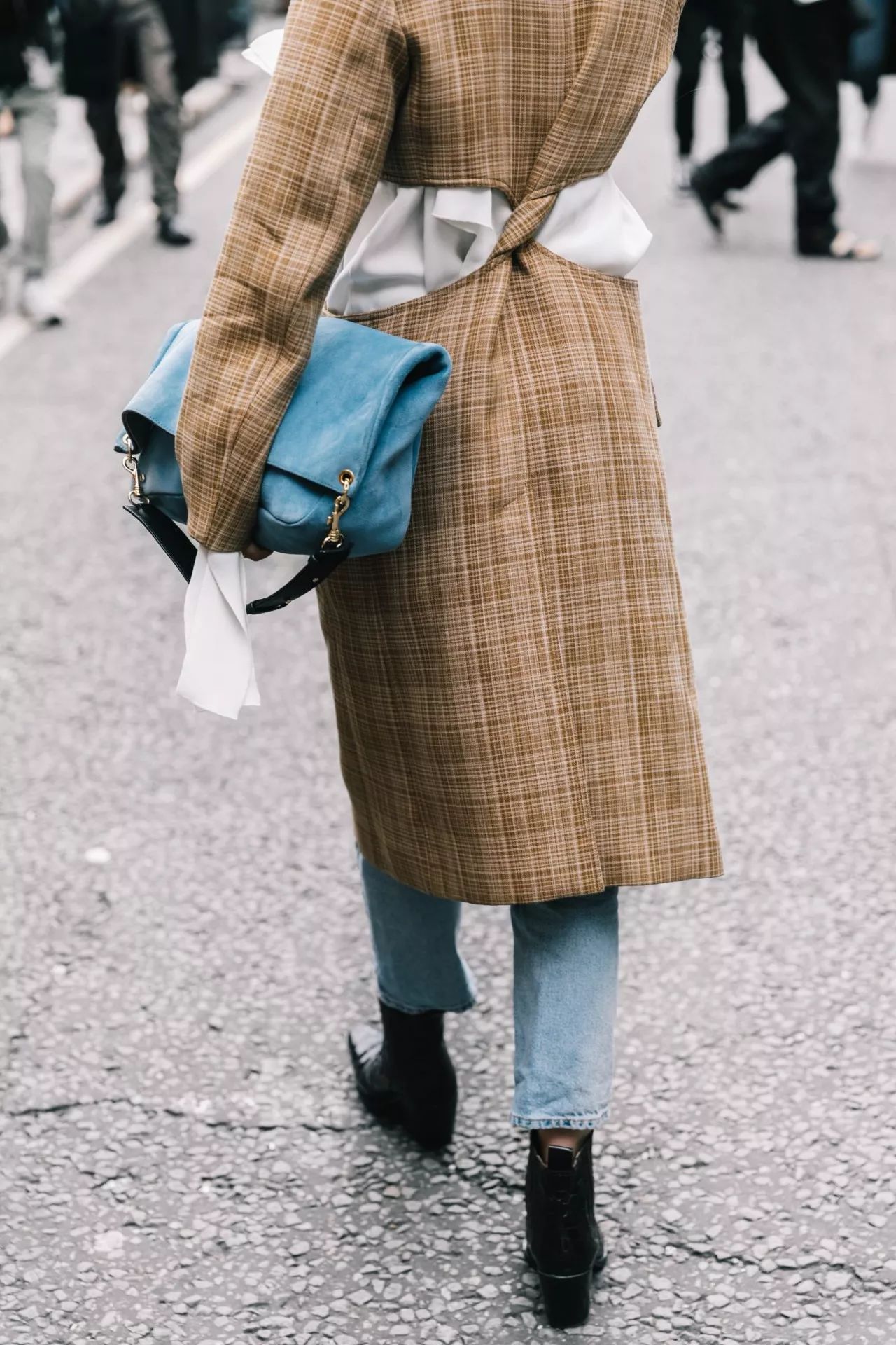 zara打折的衣服值得买吗,zara最值得买的大衣