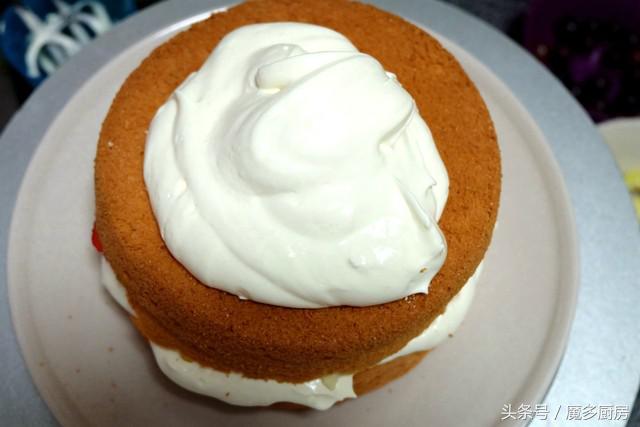 蛋糕教程新手裱花装饰,新手学做蛋糕抹面裱花