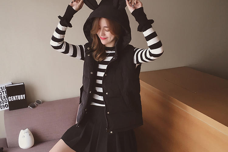 一件马甲就能穿出时髦感你喜欢吗 (现在超有型的马甲时尚百搭)