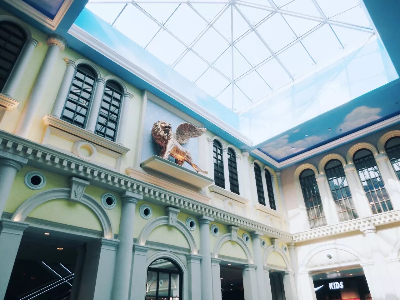 月薪3000在西安怎么生活,在西安月入3w是什么水平