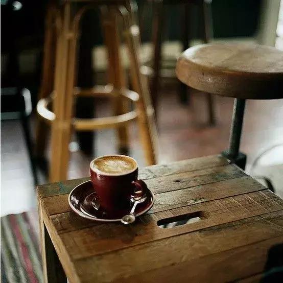 简单的咖啡饮品自己在家就能做咯,自制咖啡饮品简单又好喝教程