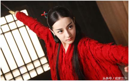 赵丽颖在巨大茶杯里卖萌可爱爆了,赵丽颖造型多变美得让人心动