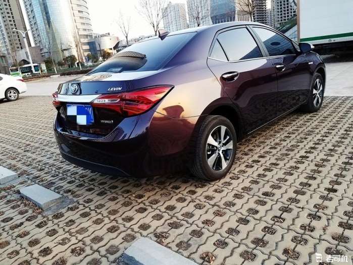 丰田凯美瑞漂亮大气又省油,丰田凯美瑞哪一款最好看最好