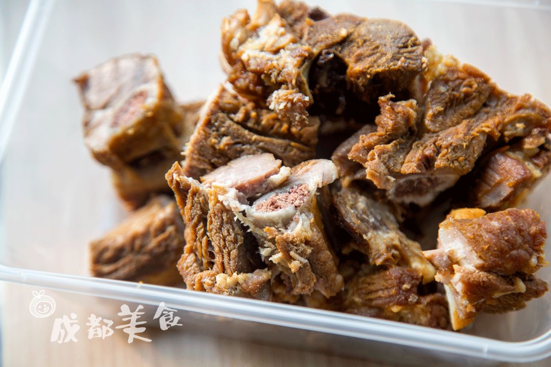 这条美食老店众多的成都小街，竟是《芳华》原型地，主角瘦真不科学