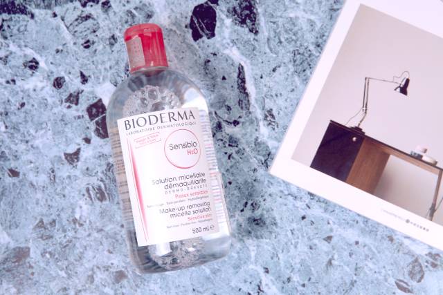 用什么卸妆可以一次搞定 (实用又好用的卸妆方法)